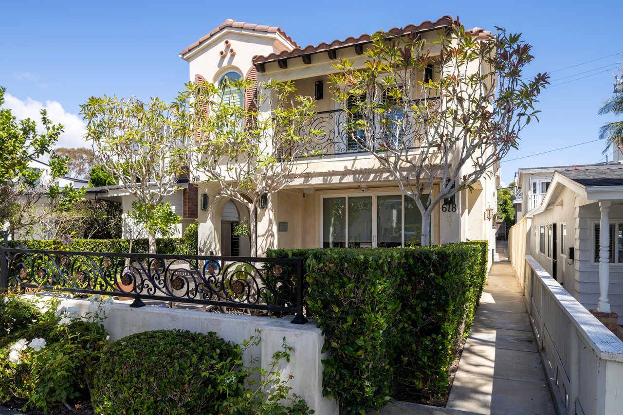 Furnished Lease in The Village