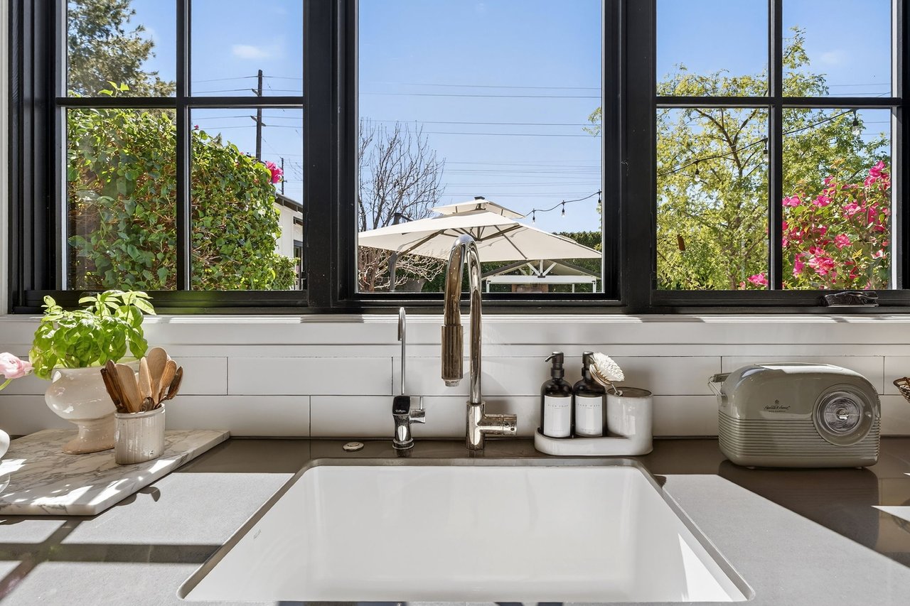 5217 E CALLE REDONDA