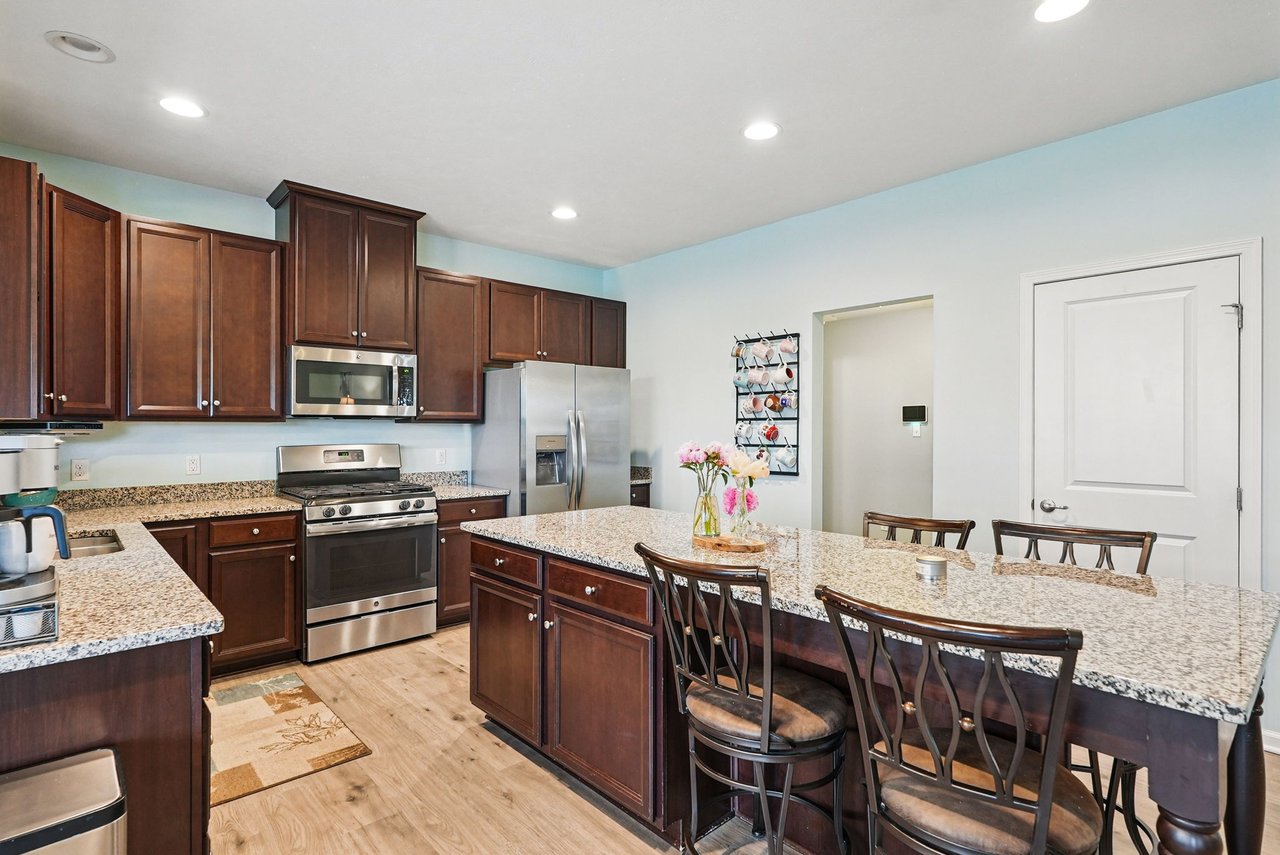 407 Isabella Ct