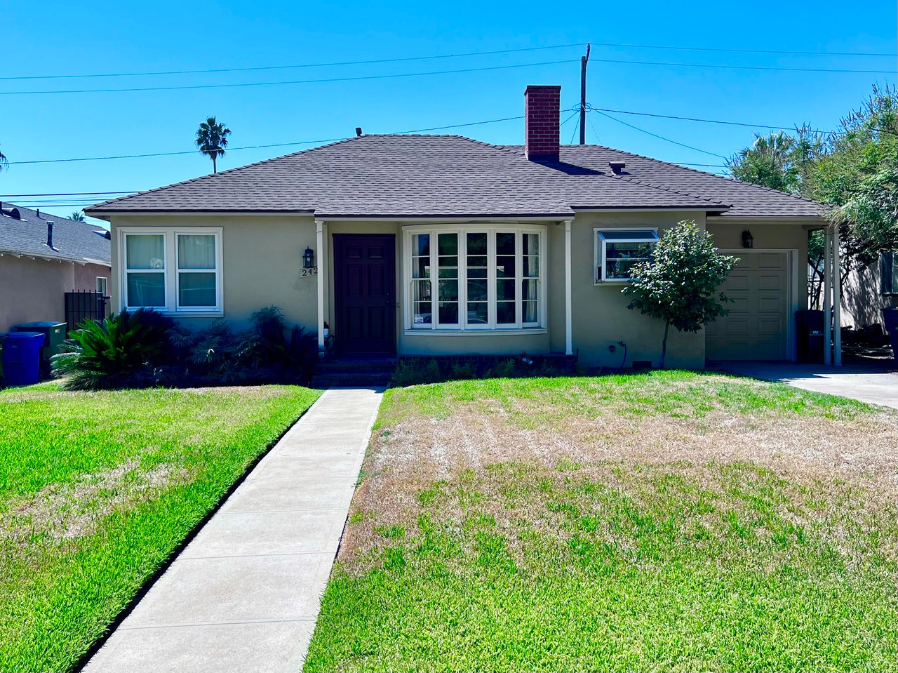 242 E Forest Avenue