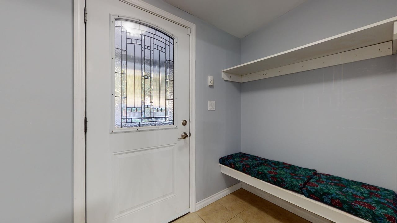 230-1830 Mamquam Rd