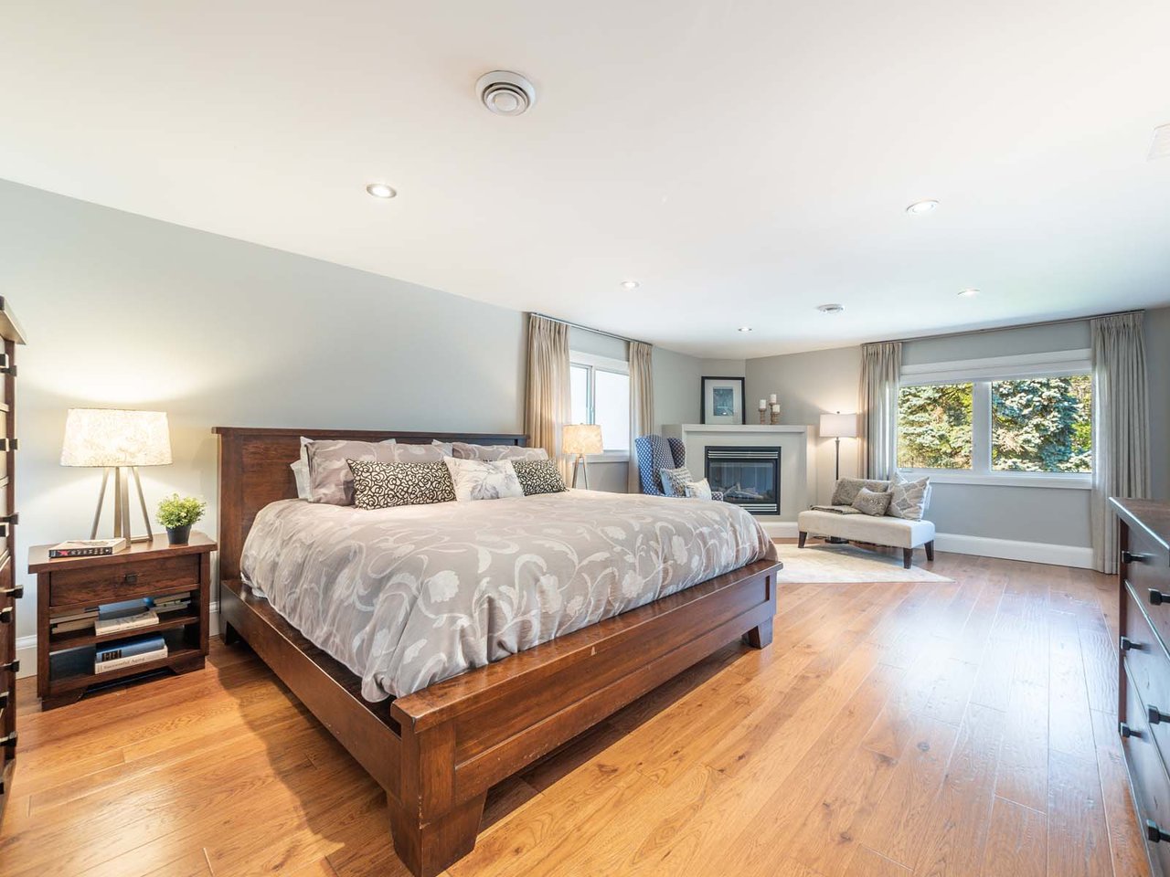 38 Fallingbrook Dr