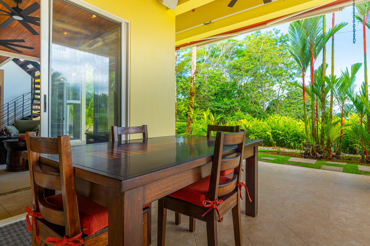 Casa de Orquideas - Mountains, Ocean and Jungle with Privacy In Gated Community, Ojochal