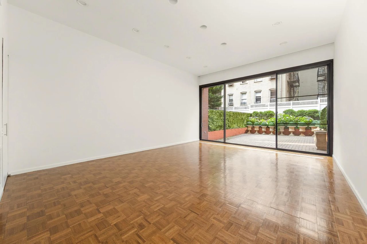 226 E 67th St Maisonette