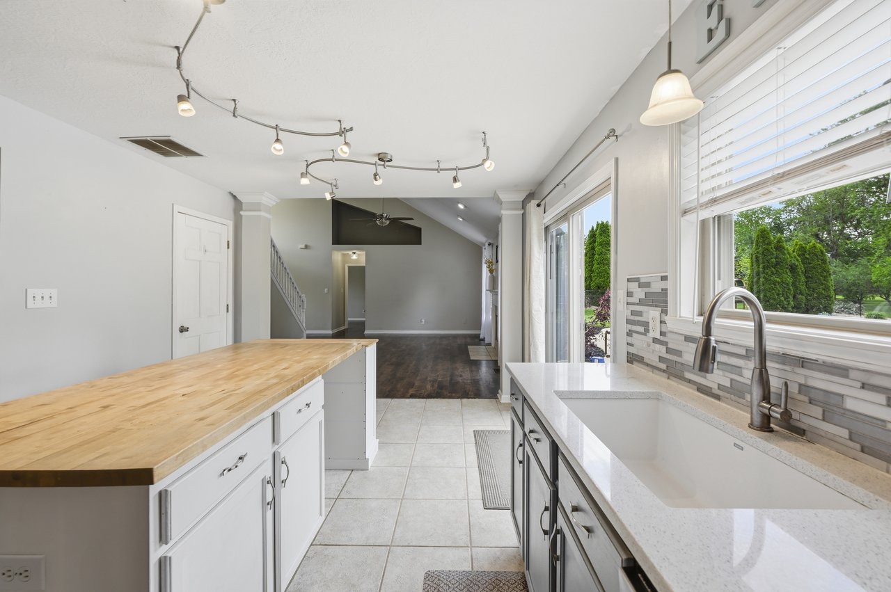 1114 Rockwell Dr