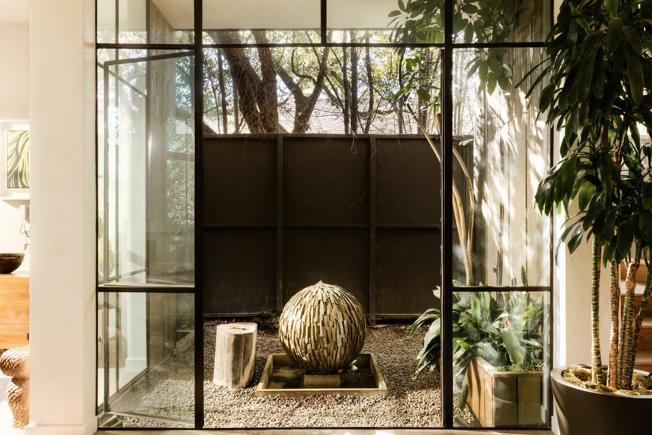 657 Milwood Ave, Venice 