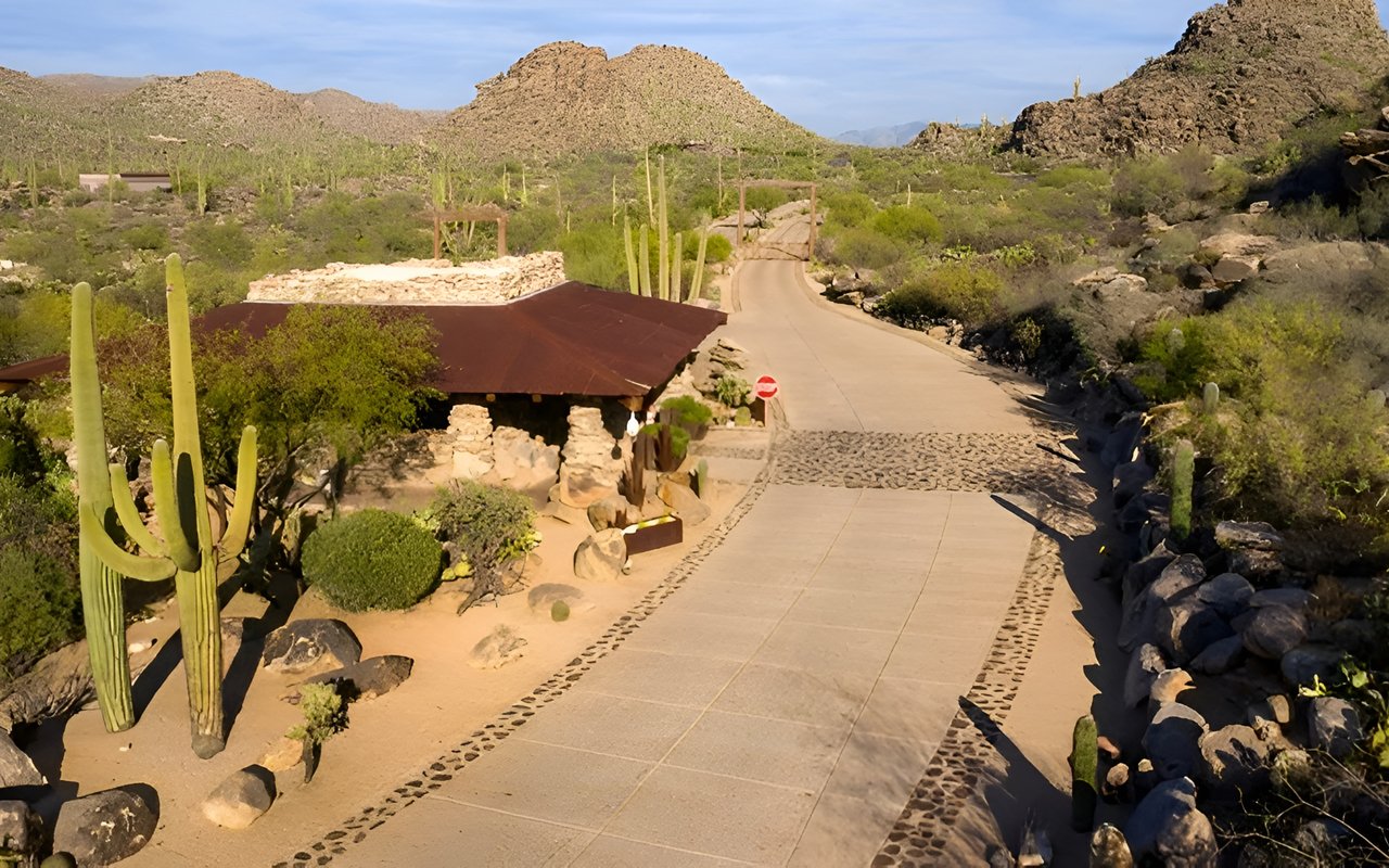 Benefits of a Private Gated Community