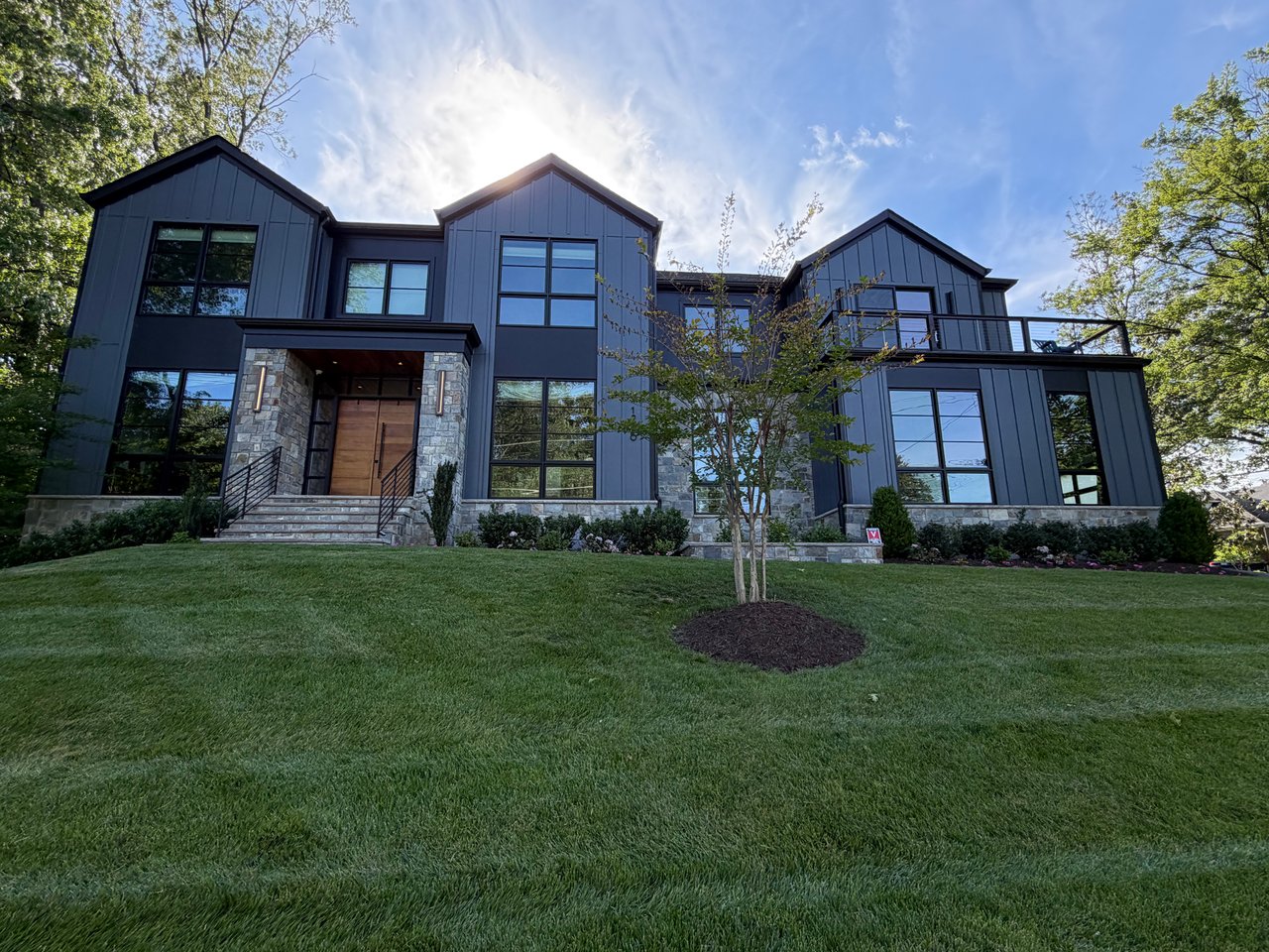 1216 Earnestine St, McLean, VA 22101