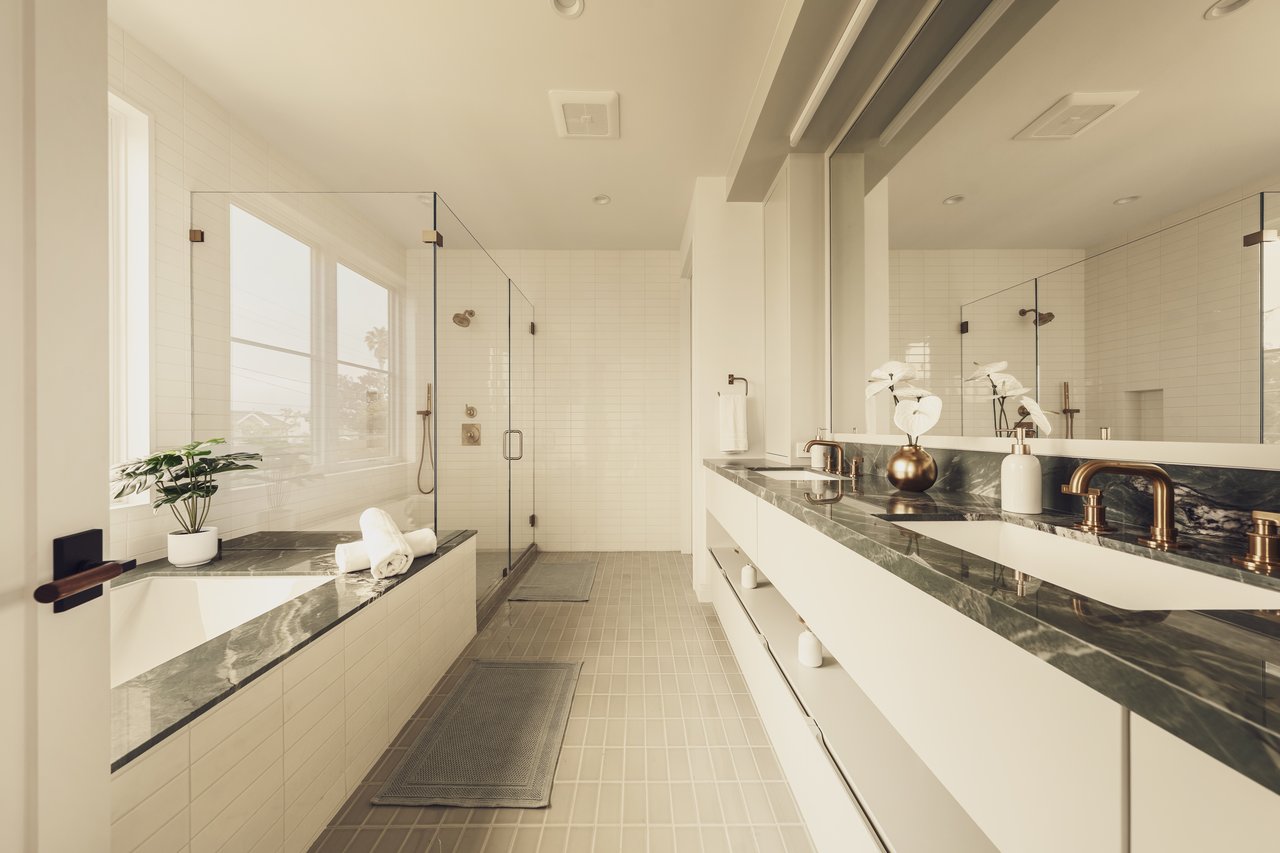 2114 Pier Ave, Santa Monica