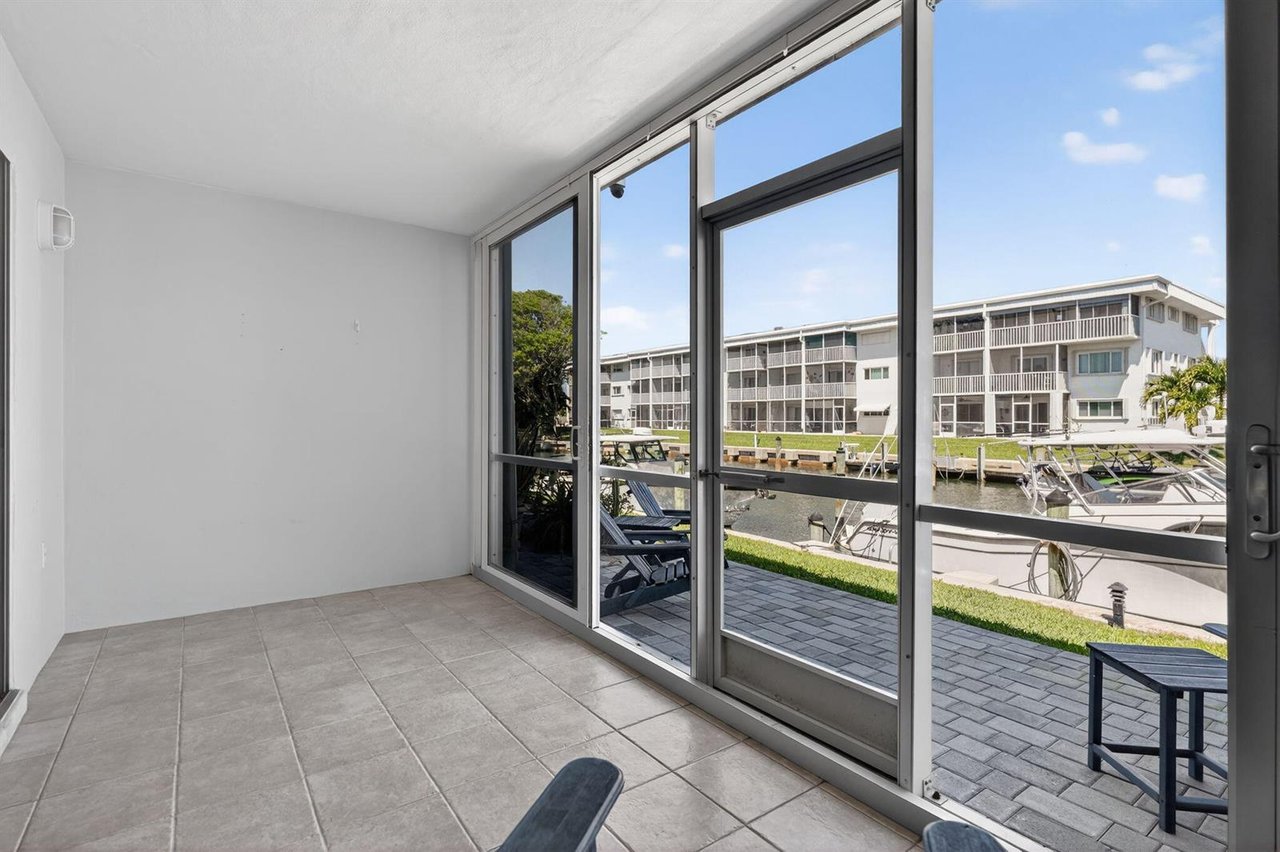 121 Wettaw Lane Ln #112