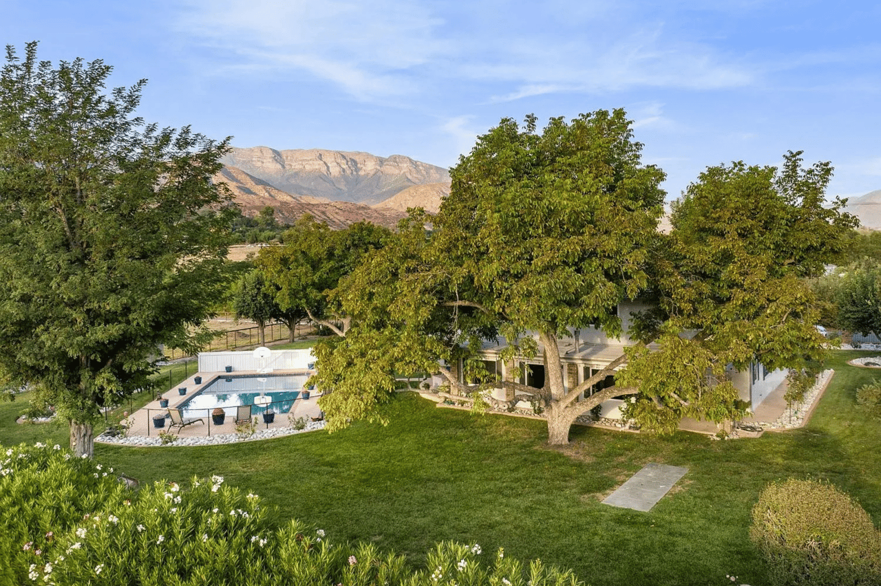 10430 N Ojai Santa Paula Road