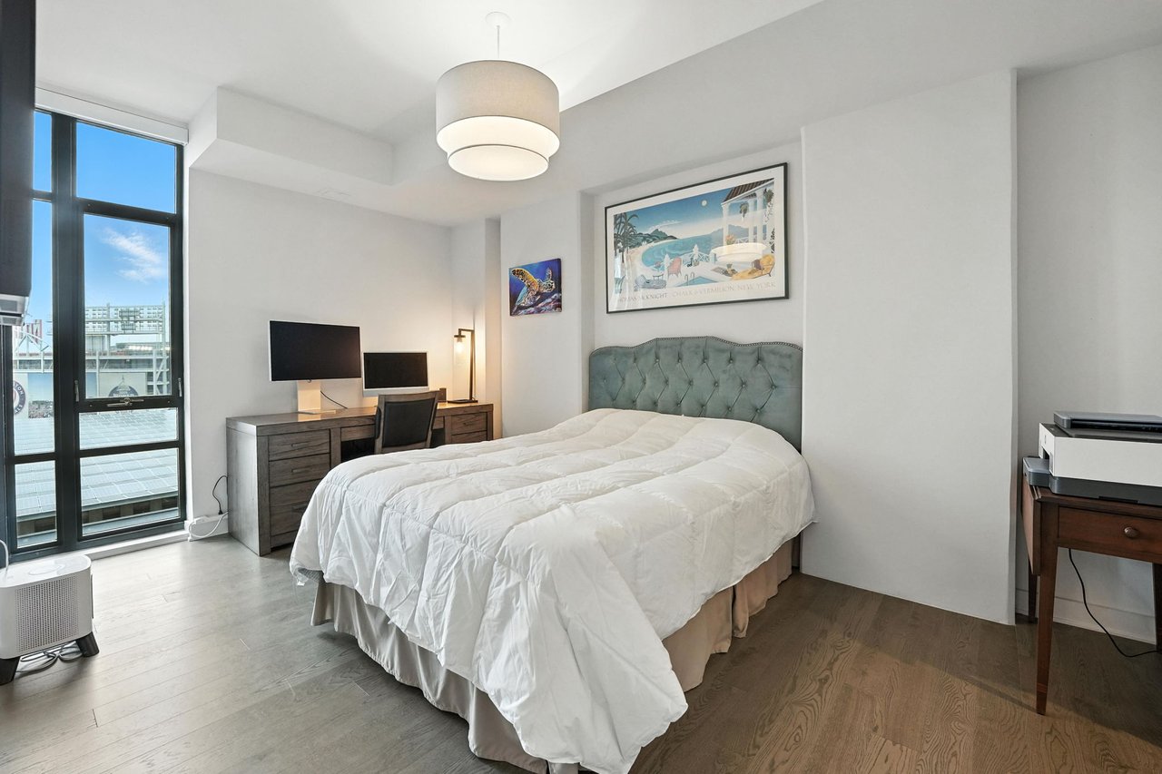 70 N St SE N913