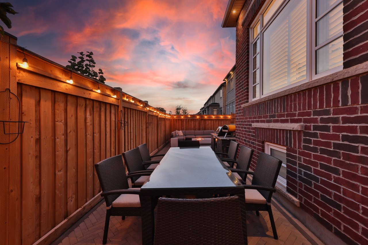 3100 Daniel Way, Oakville