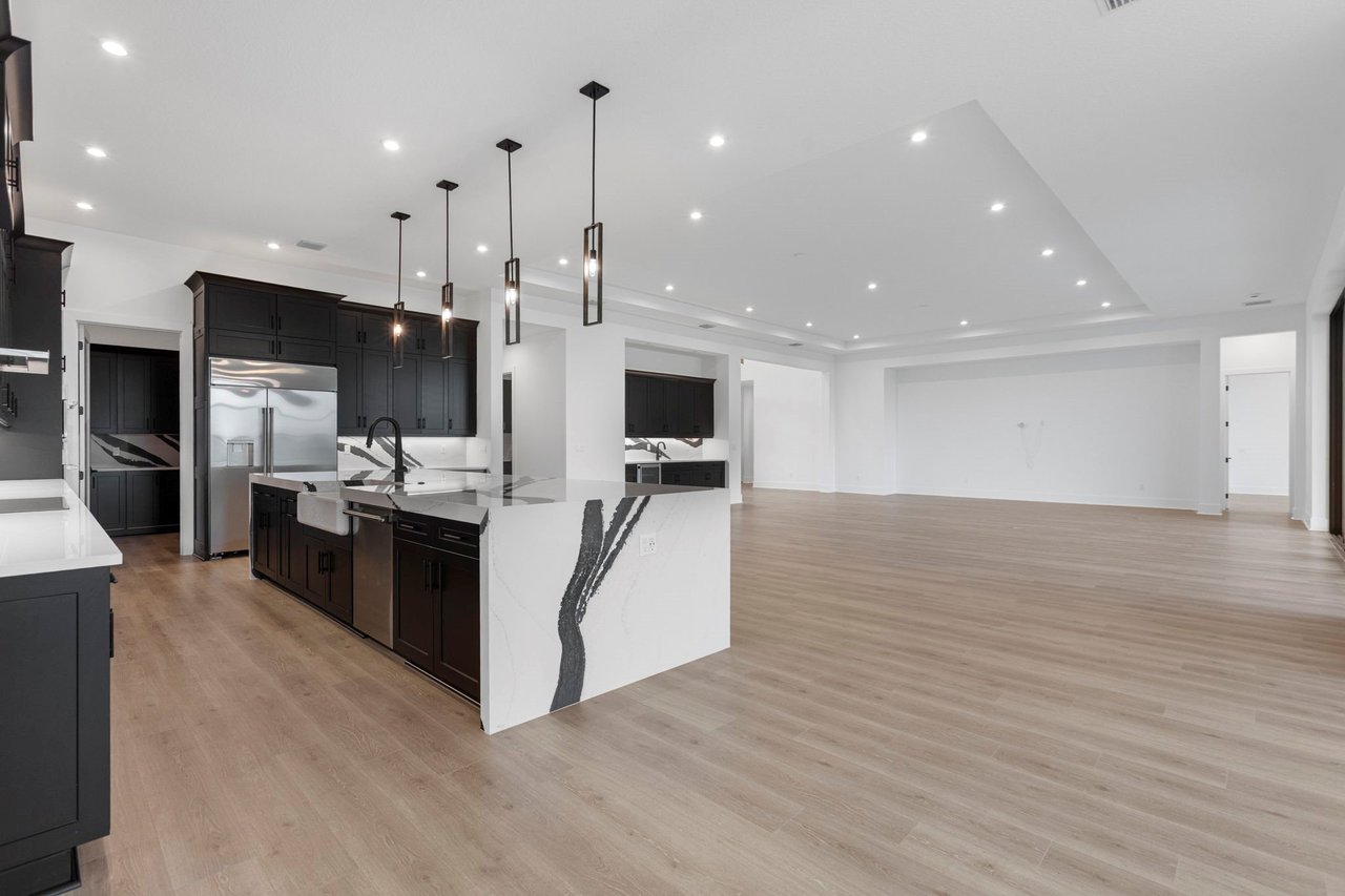 9187 SW Shinnecock Dr