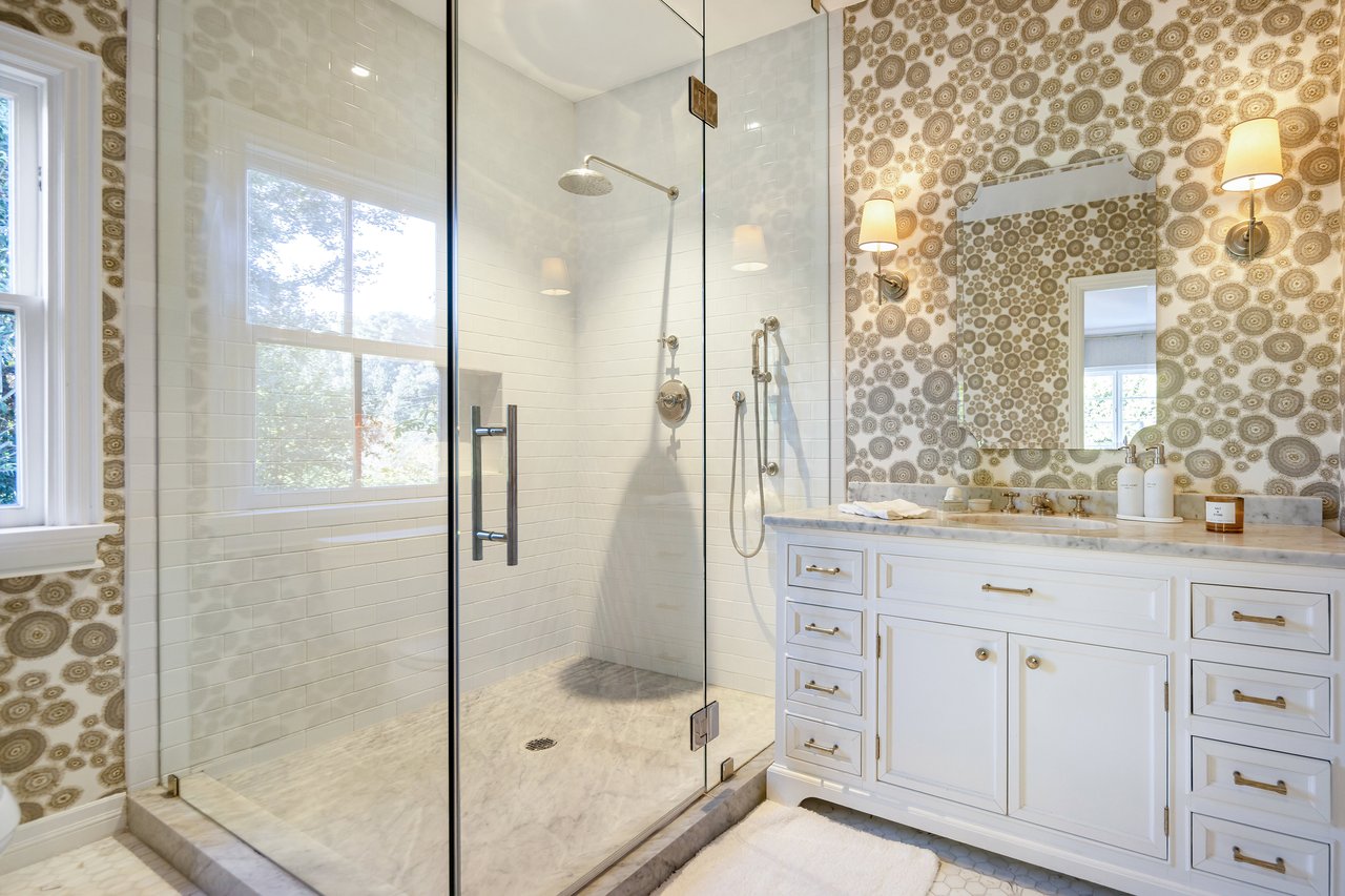 9135 Hazen Dr, Beverly Hills
