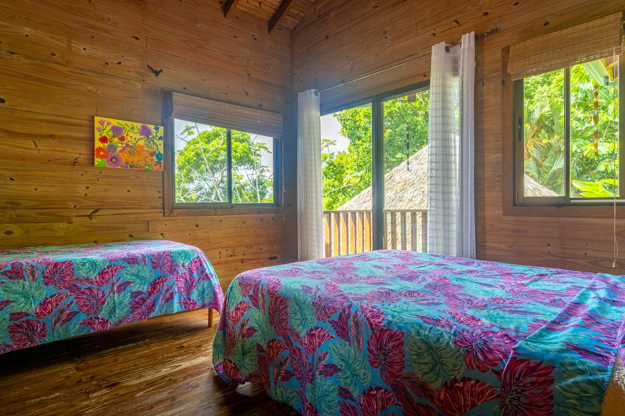 VILLA KRISTINA MARIA - 3.84 ACRES - PERLA DE BALLENA ESTATES