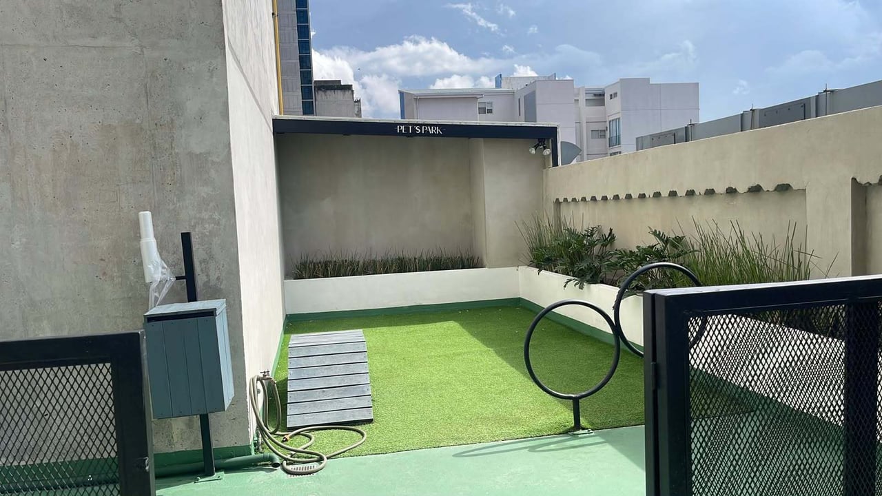 Sky View Furnished Condo, Sabana and Rohrmoser, San Jose