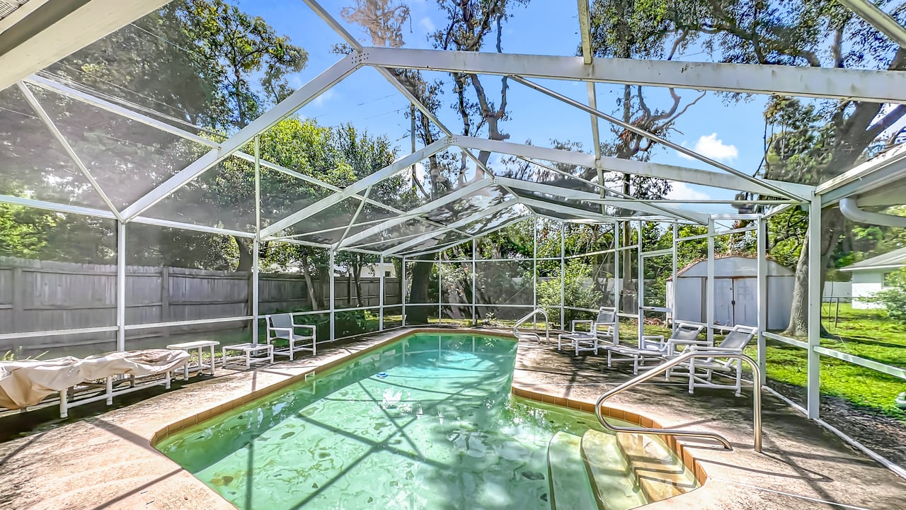 Potential in Maitland's English Estates
