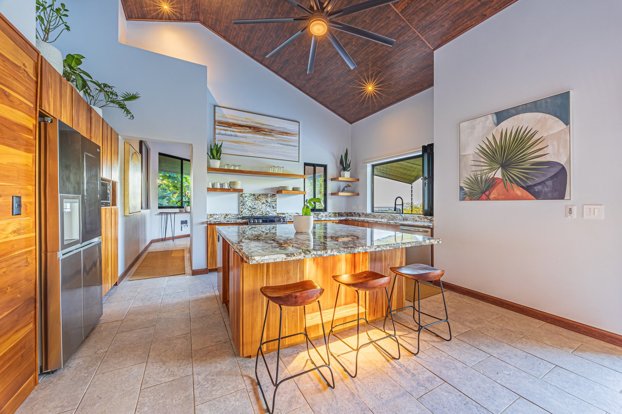 Beautiful Ocean View Casa Espiritu de la Jungla in Ojochal.  Accepting Bitcoin!