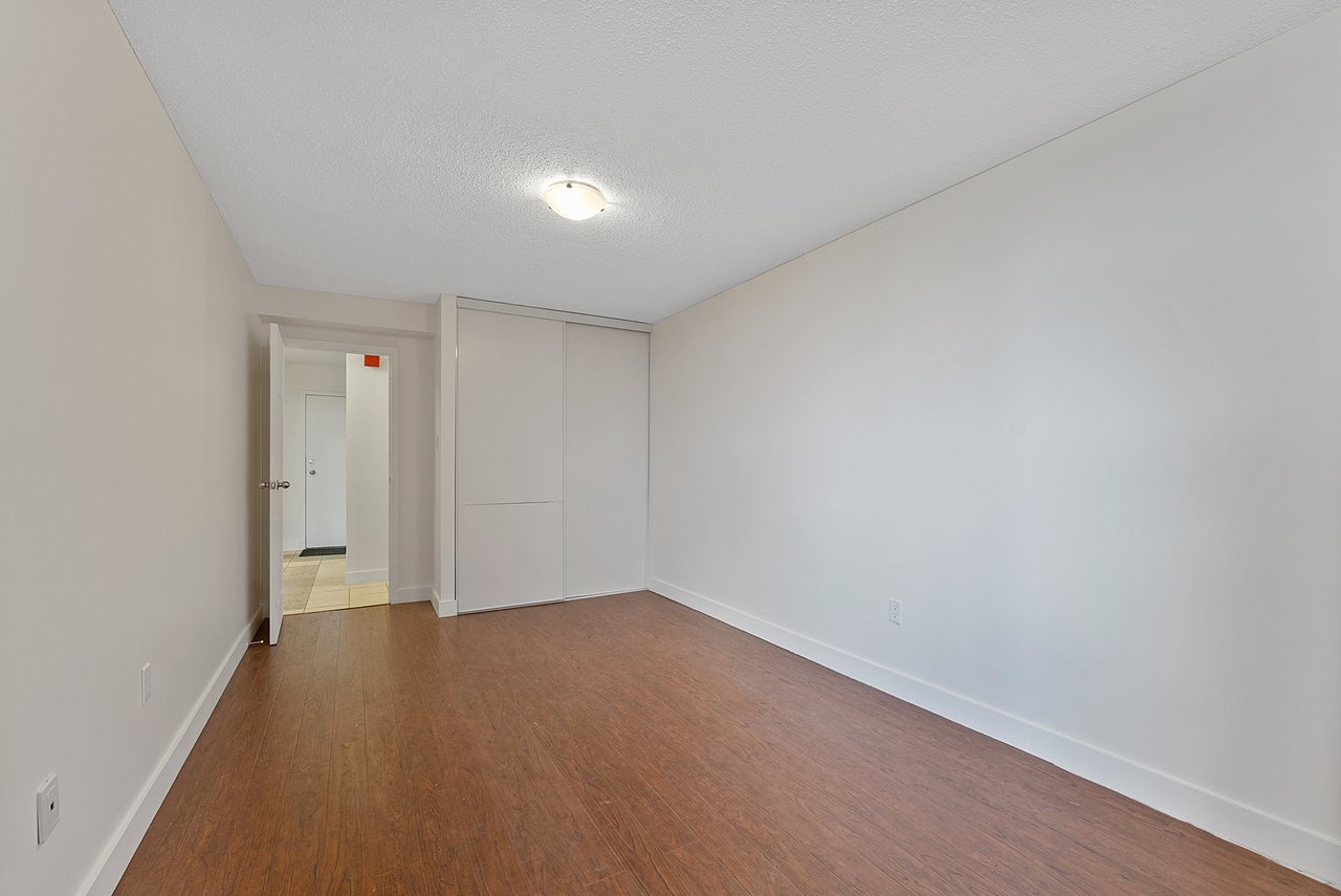 10330 Yonge Street W 707