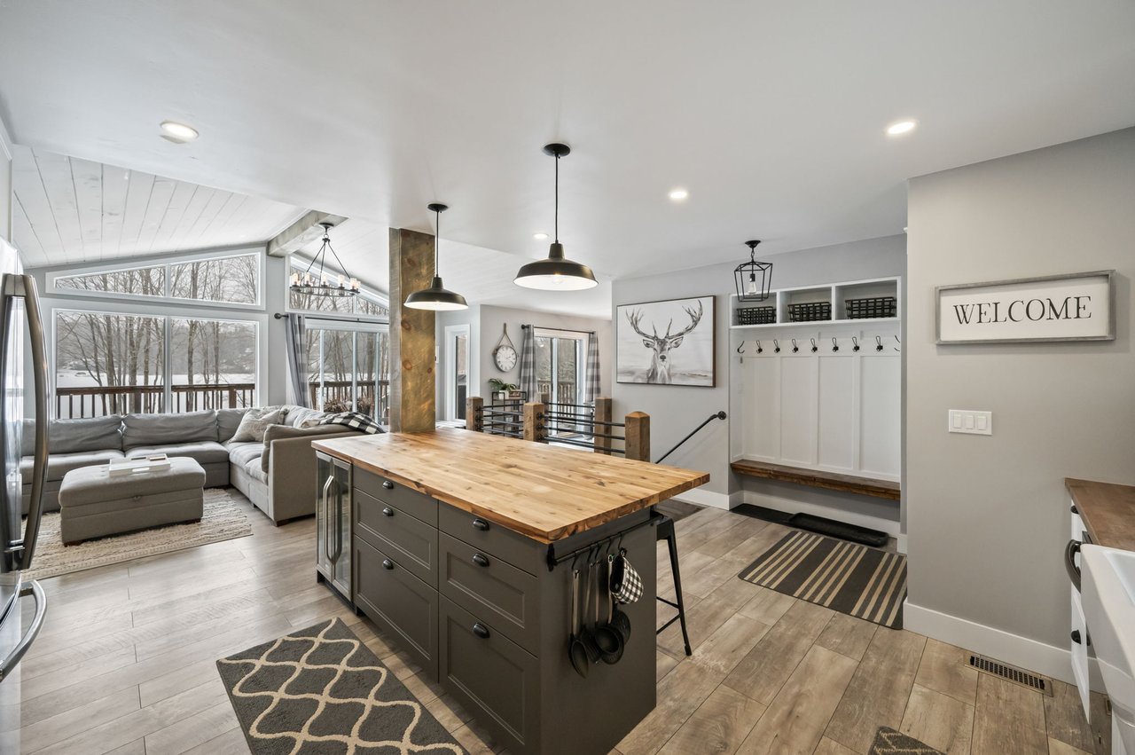 Cash Flow Lakeside Cottage