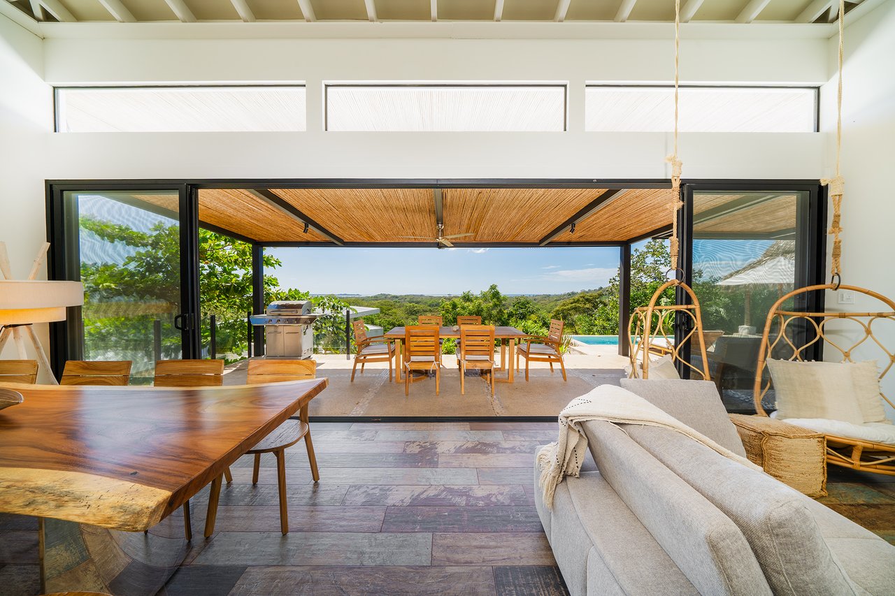 Casa Salinas – 3 beds ocean view home in playa grande
