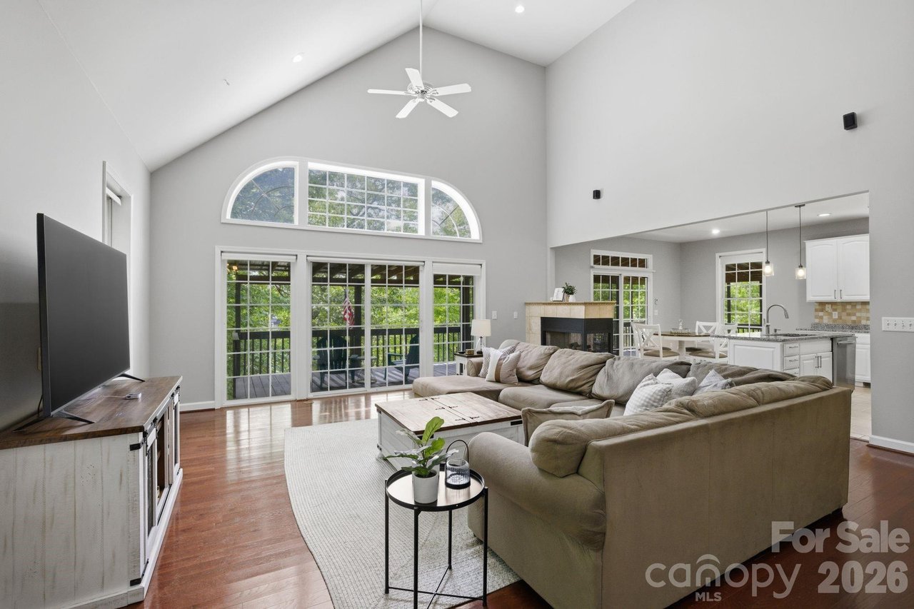 424 Mountain Harbor Drive