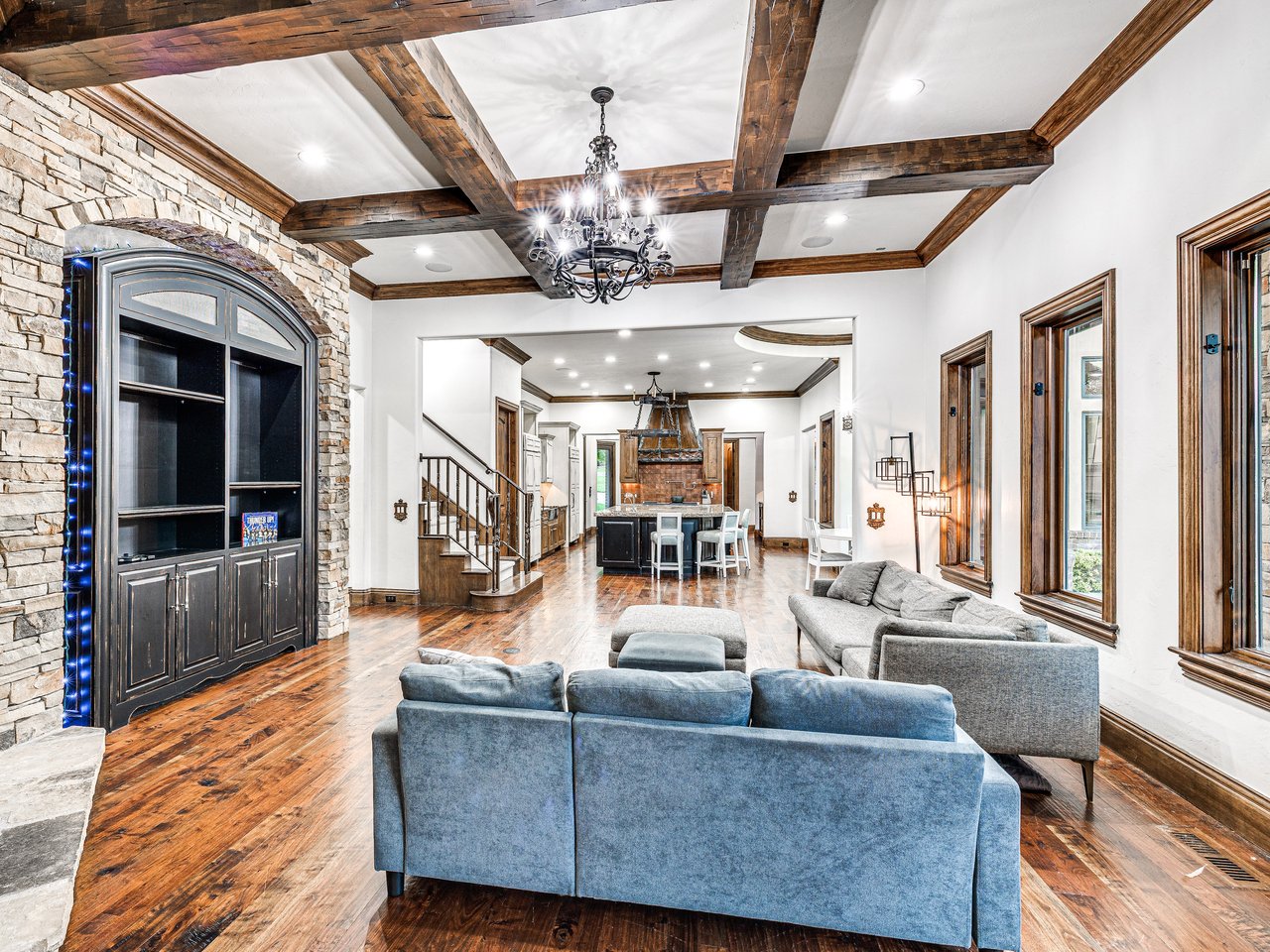 The Agency Oklahoma Listing of the Week in Stonemill - 11649 Mill Hollow Court in OKC - Wyatt Poindexter - The Agency 