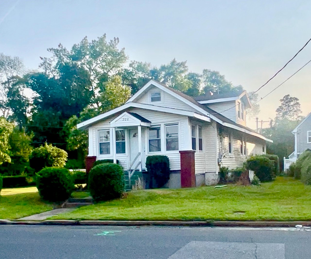 200 N Riverside Drive