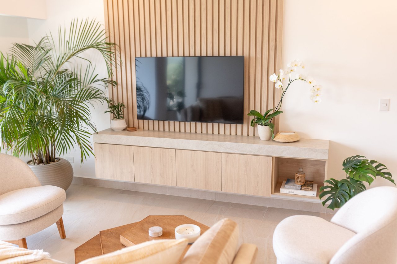 Ocean & Mountain View Modern Beach Condominium 