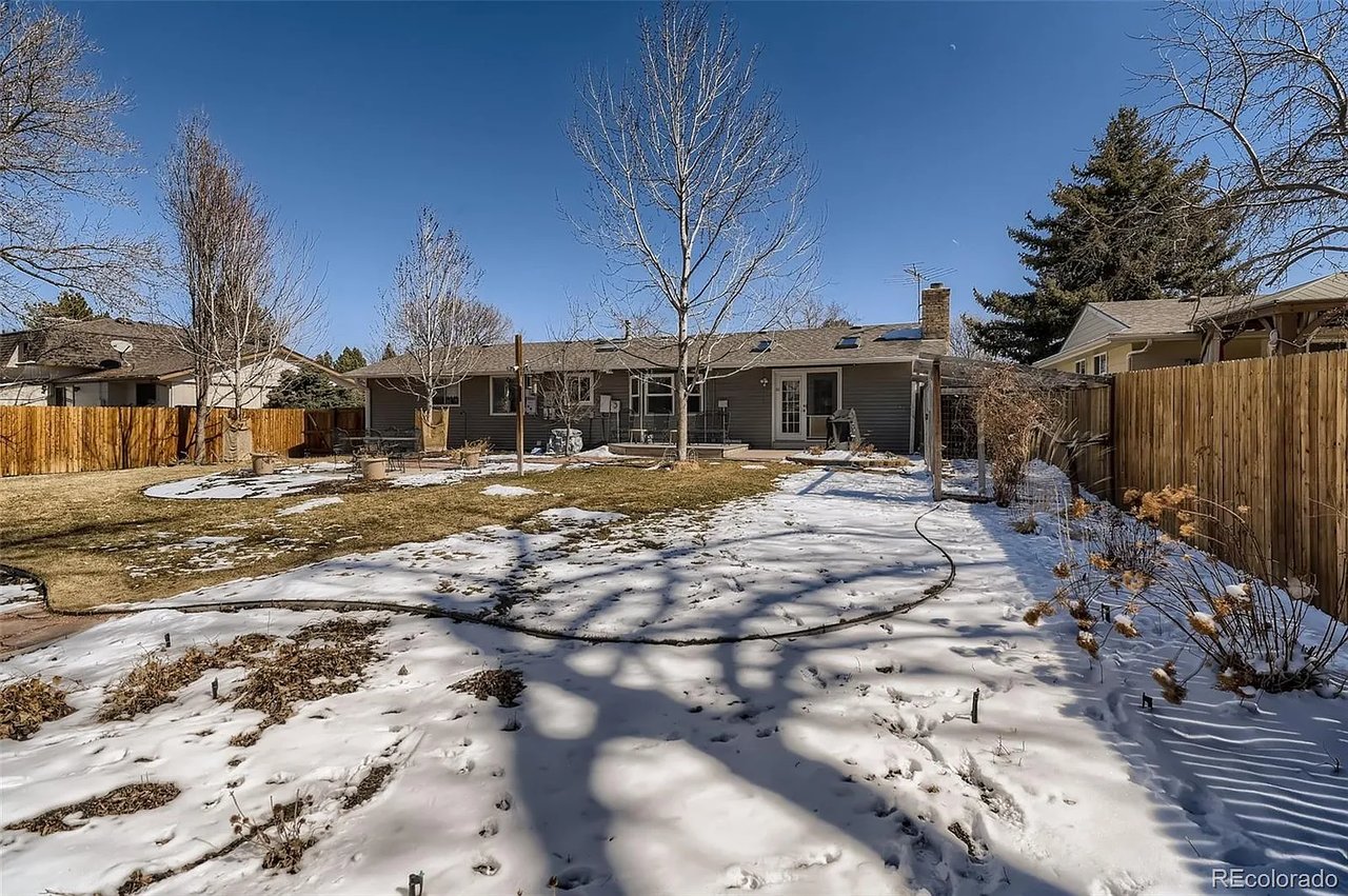 3069 S Dayton Ct