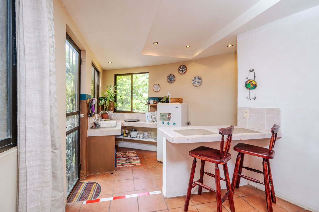 Cornett Retreat | Multi-Unit Colonial Compound 10 Mins to Playa Grande