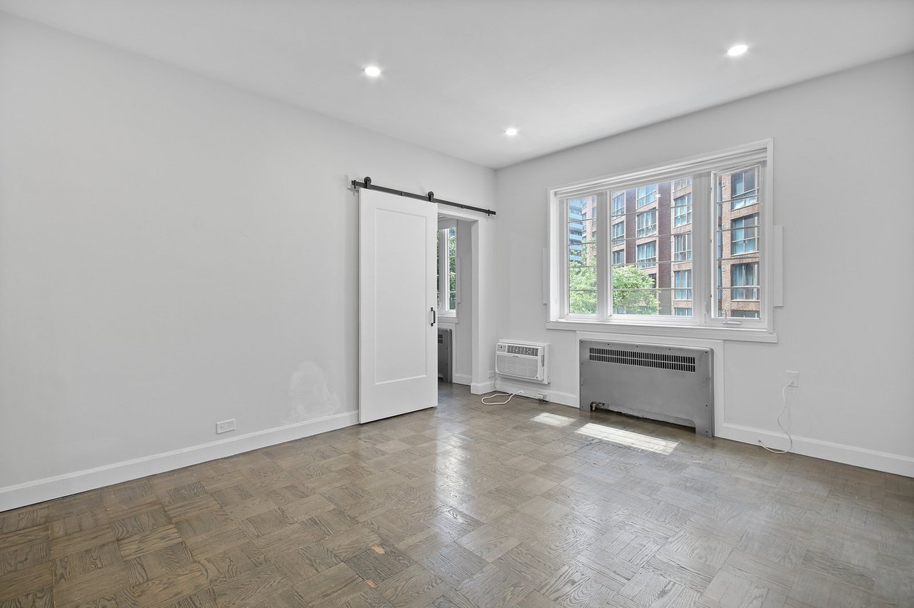  26 St. Joseph Street Unit: 607