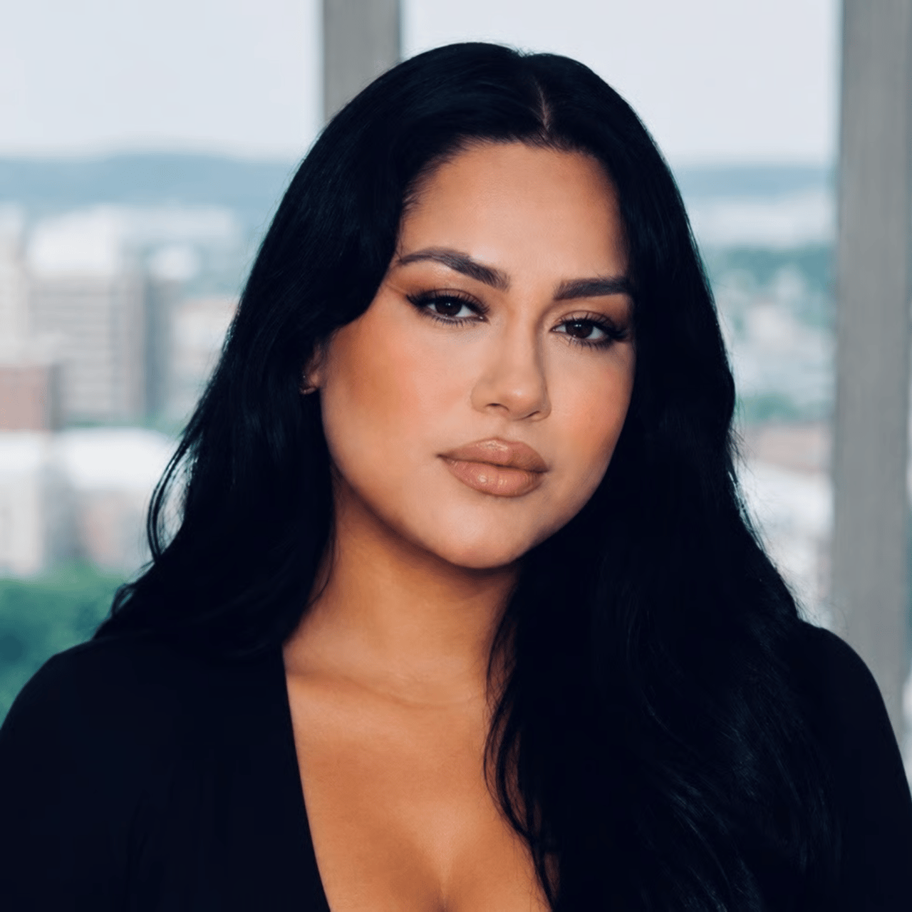 Ellee Diaz Tulsa, OK Real Estate Agent Headshot