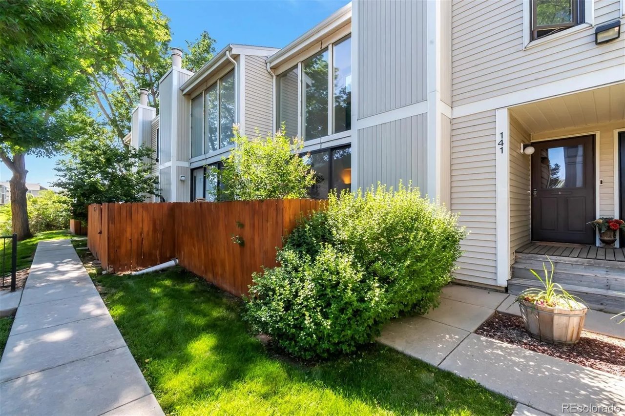 1050 S Monaco Pkwy #141