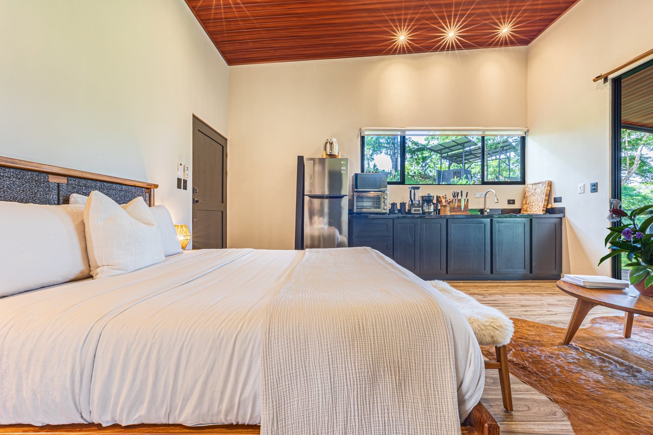 La Sombra Villas, Where Nature Meets Comfort in Tinamates!