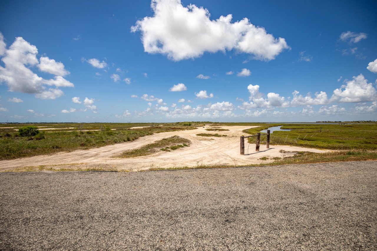 Cape Velero Drive 60 | Development Opportunity | 60± Acres | Rockport, TX