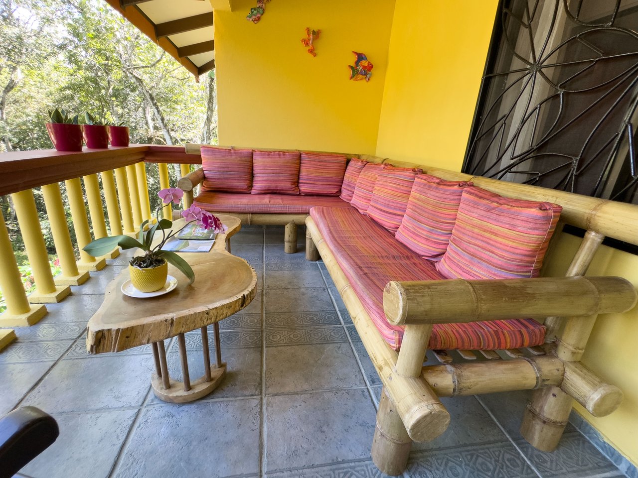 Flutterby Condo – Manuel Antonio’s Exclusive Rainforest Haven