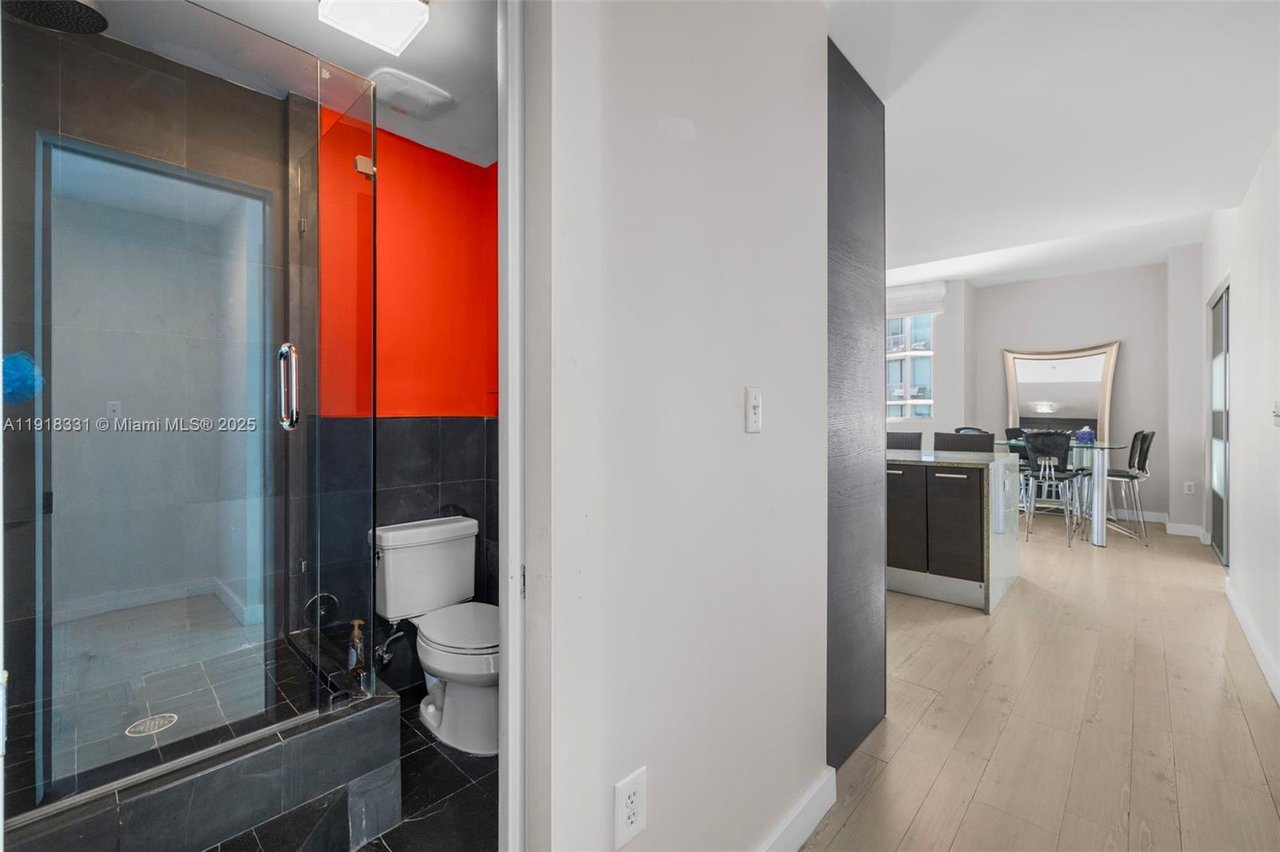 900 Biscayne Bay Condo, Unit 2401
