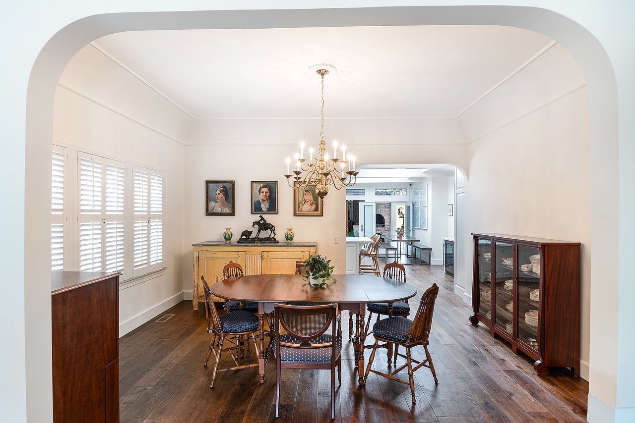 Sanctuary Paradise, N Citrus Ave, 90036