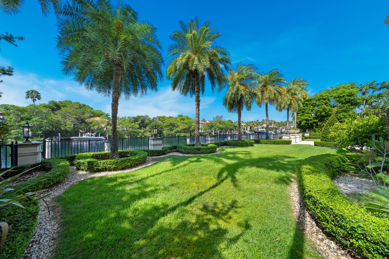 150 Edgewater Drive