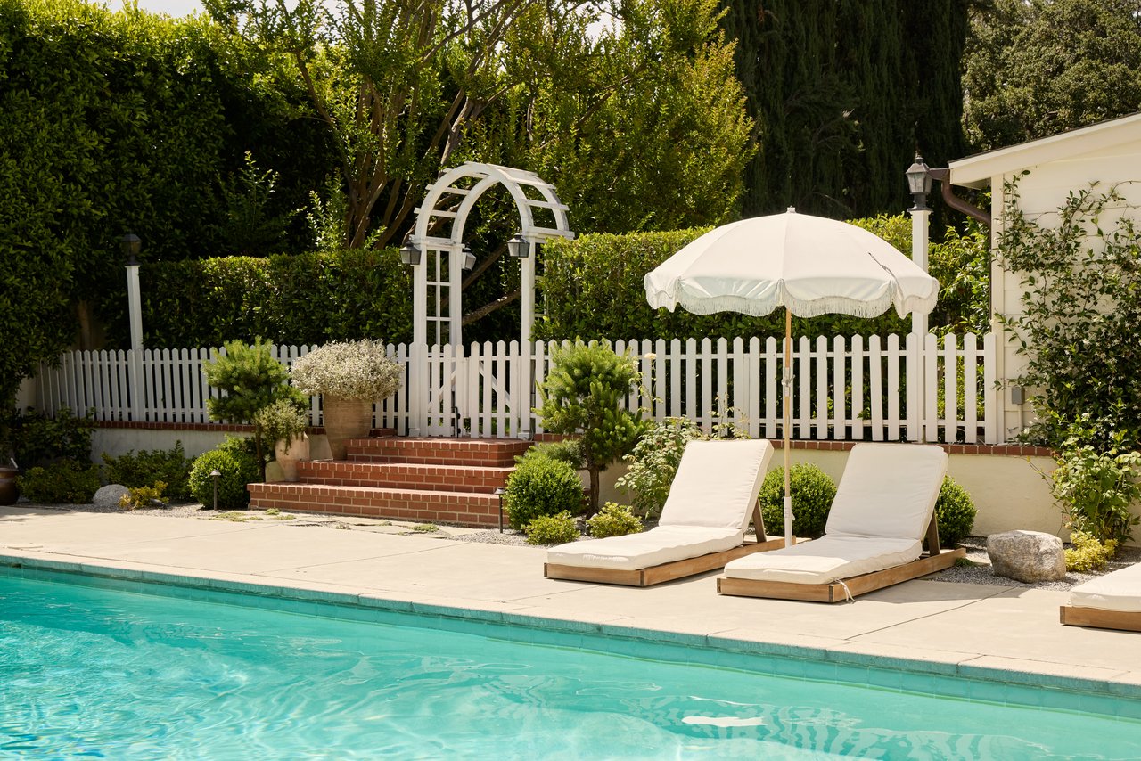 17333 Rancho St, Encino