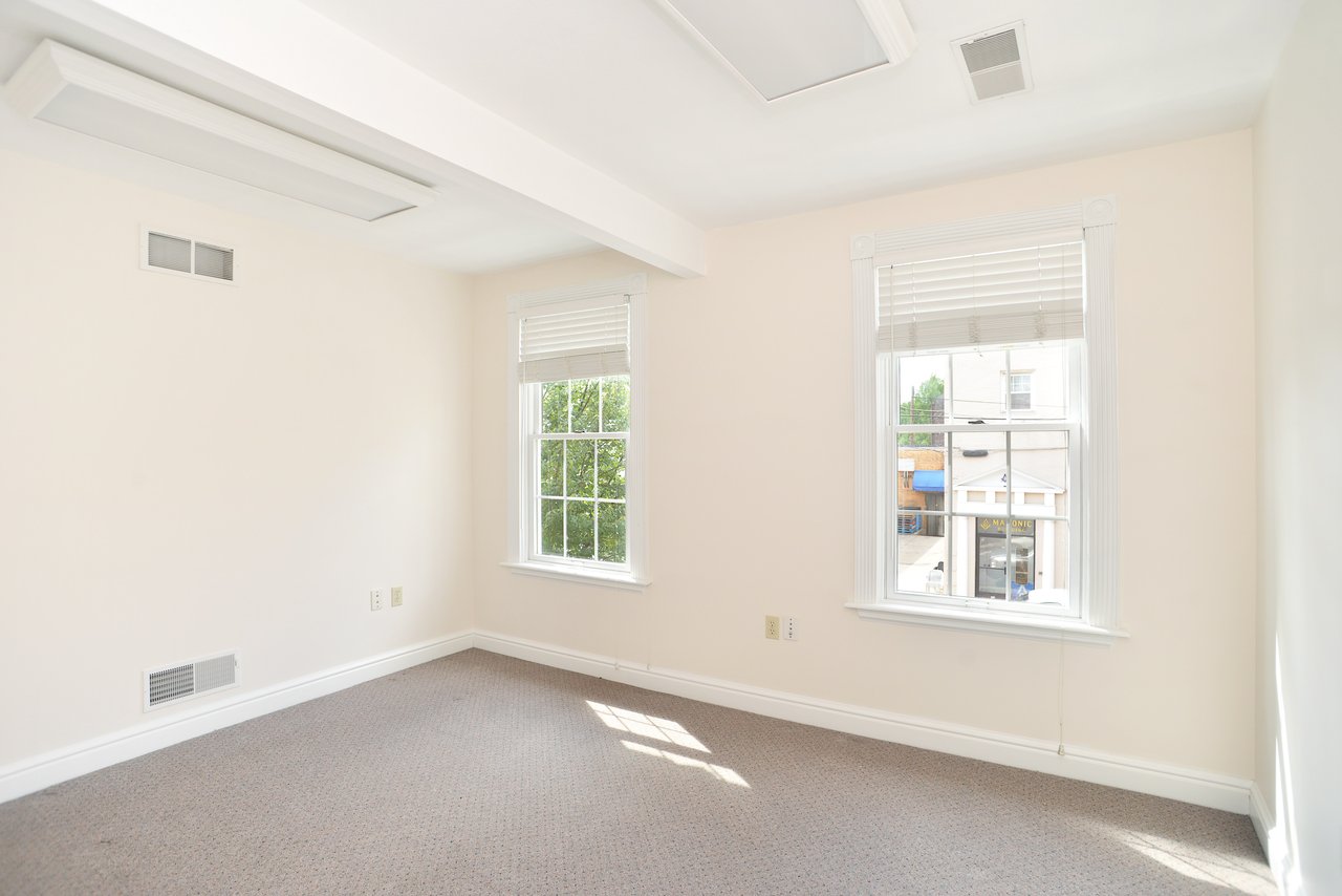438 Walnut St Sewickley PA 15143 Large Office Space for Lease