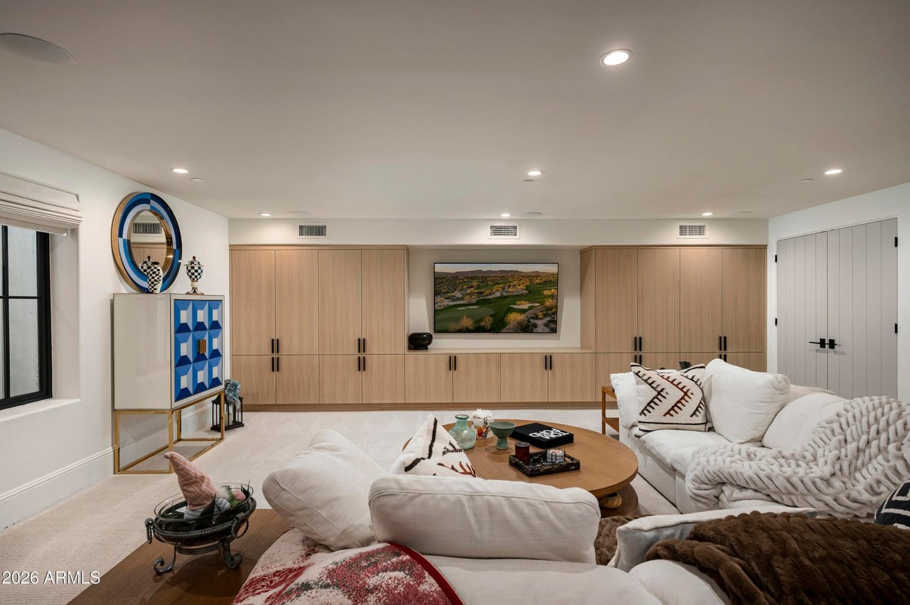 5432 E VIA DEL CIELO