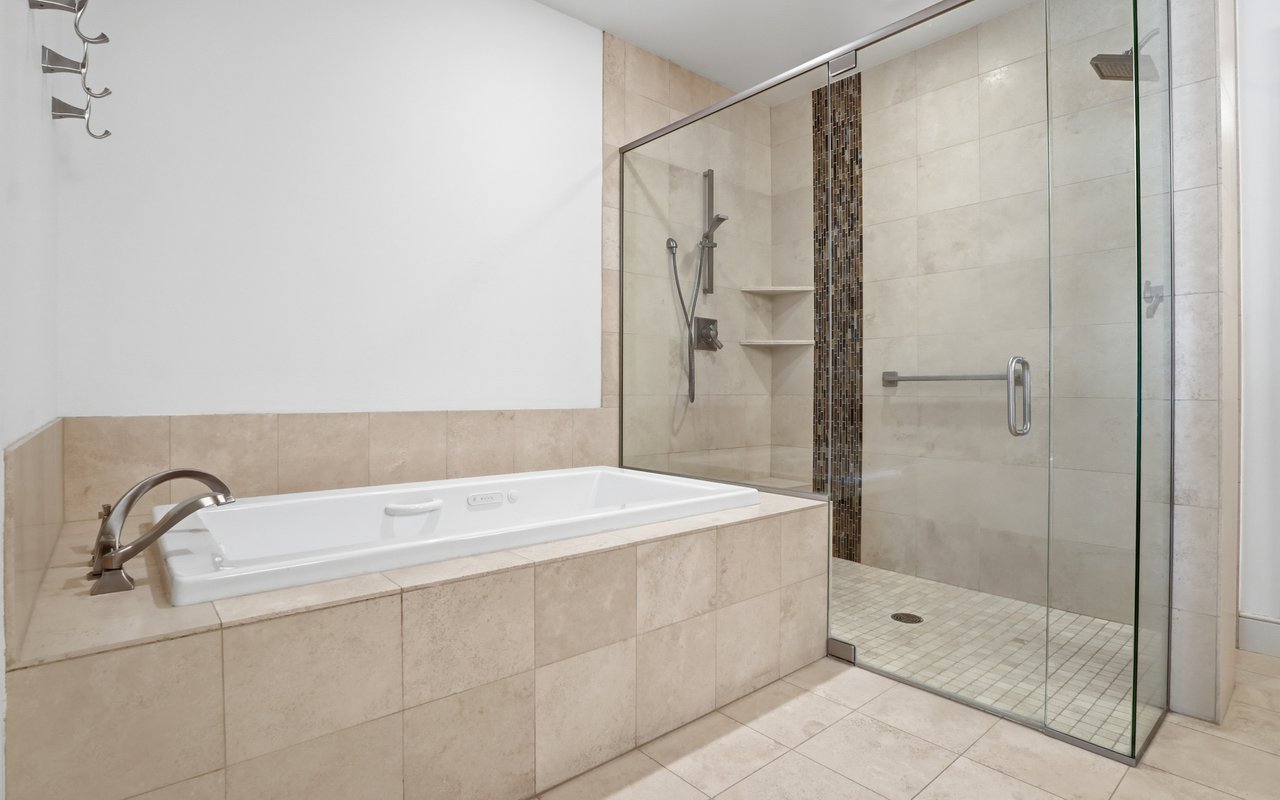 2801 Pennsylvania Ave 105