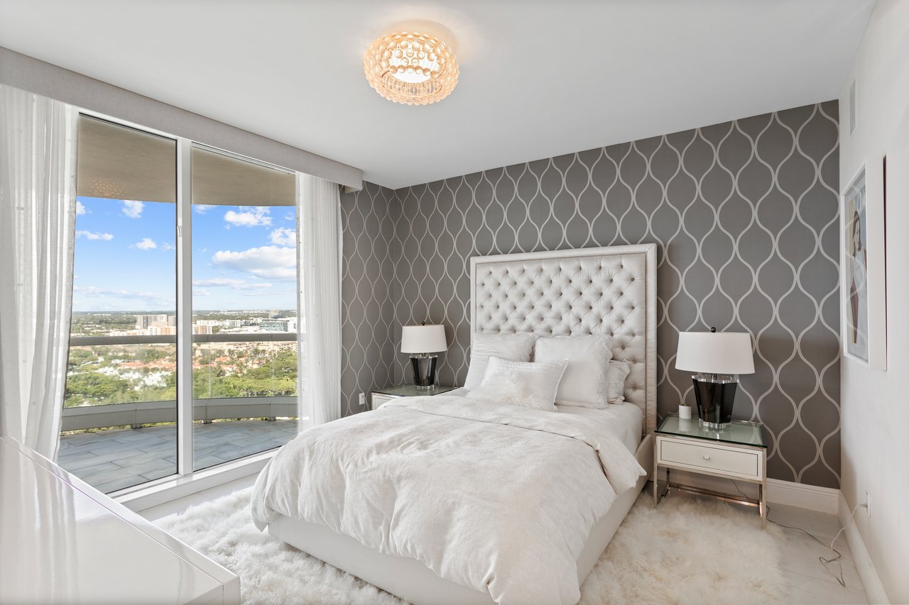 6000 Island Blvd # 2507