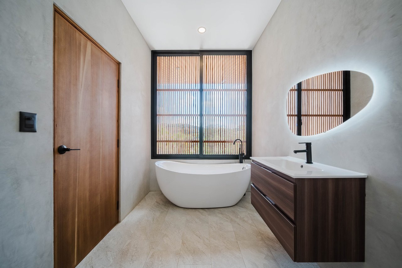 Finca Tranquila Brand New Luxury Residence