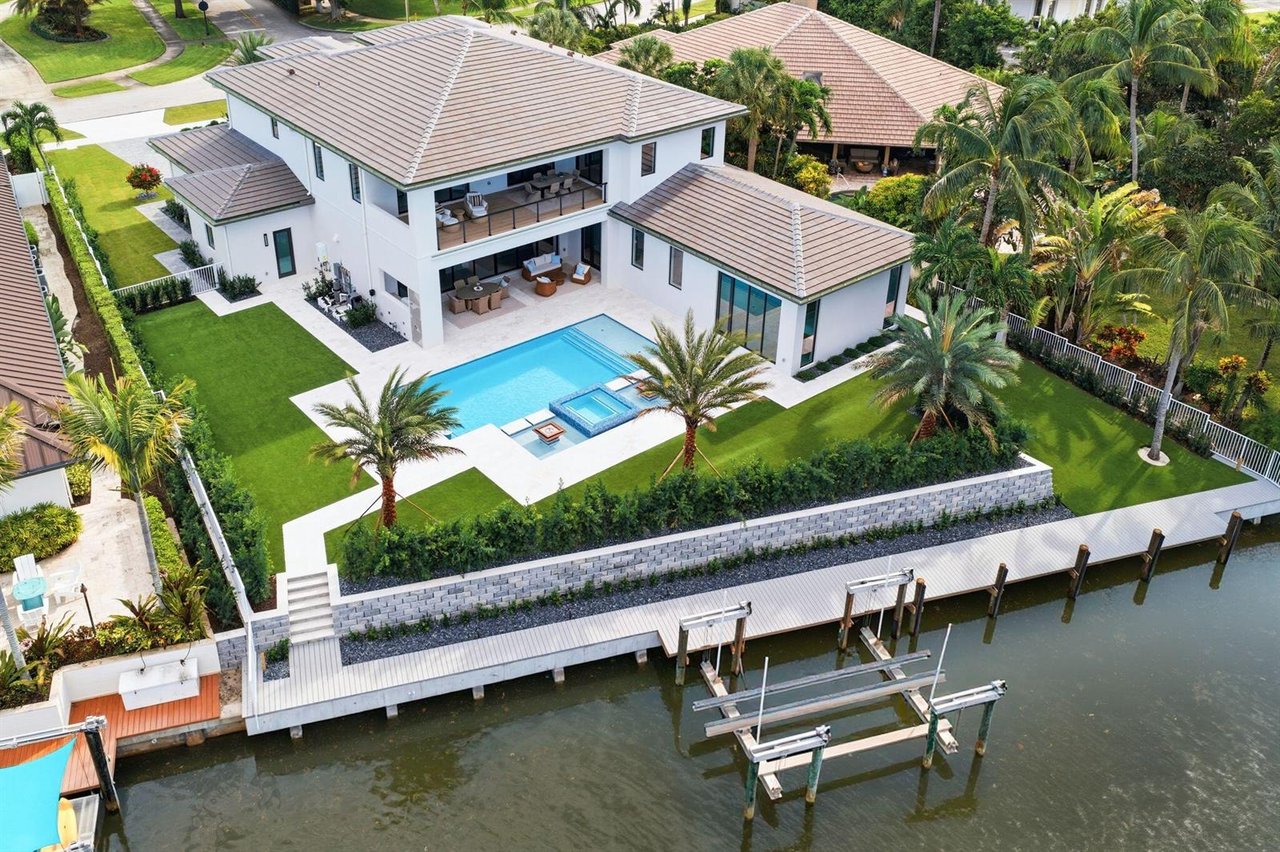 155 Ebbtide Drive