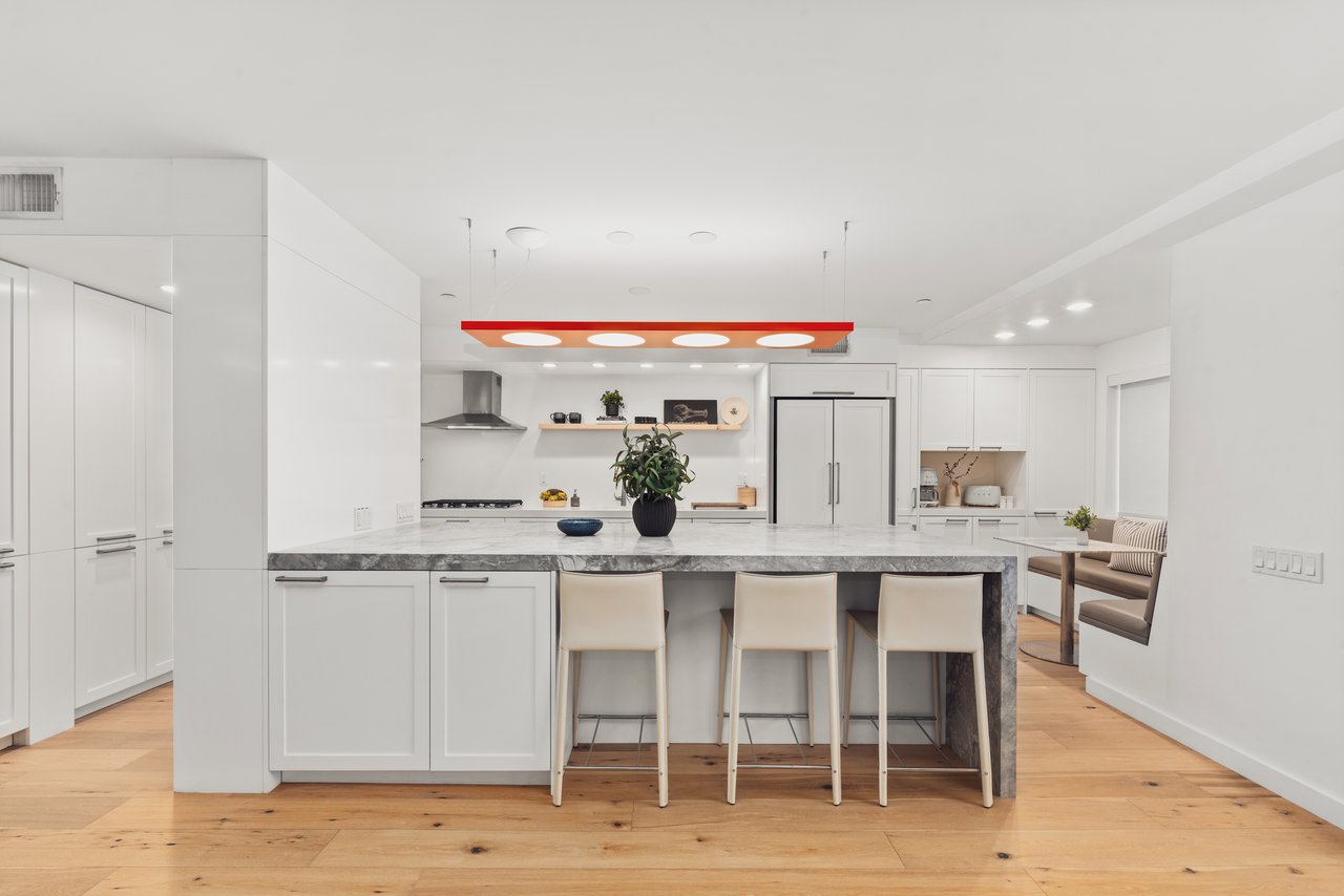 1133 5th St Unit: 204, Santa Monica 