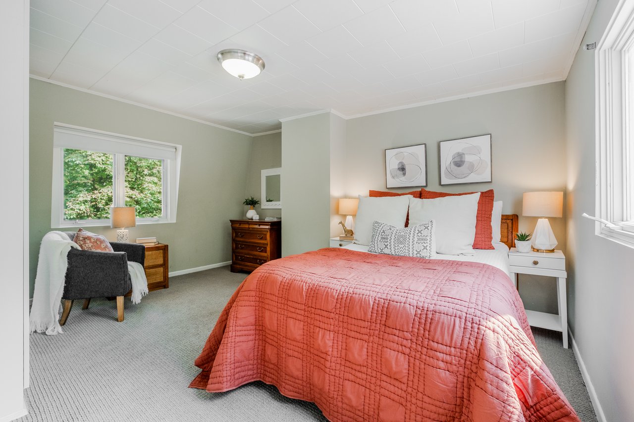 82 Waverley Rd